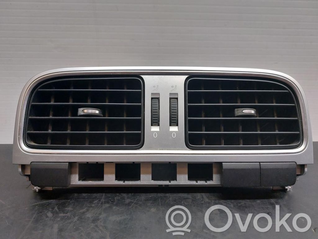 Volkswagen Polo V 6R Rejilla de ventilación central del panel