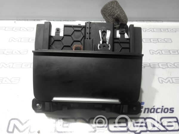 Cendrier   8K0857965