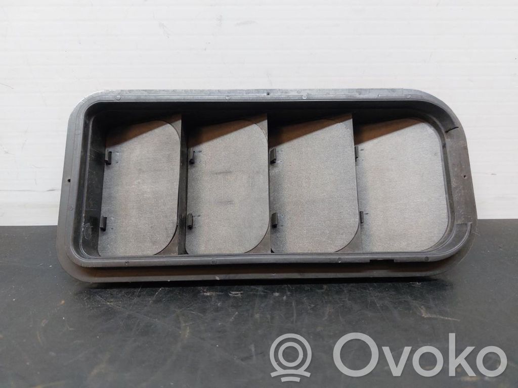 Kühlergrill   7N0819465D