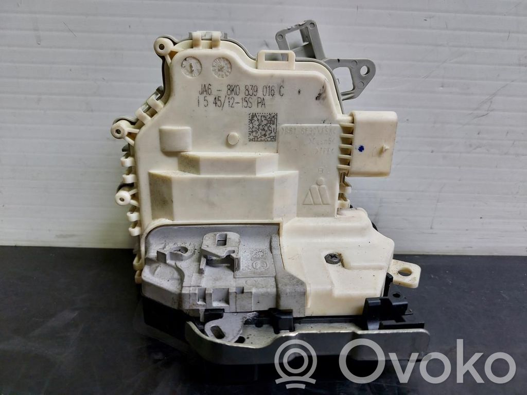Audi A4 S4 B8 8K Serratura portiera posteriore 