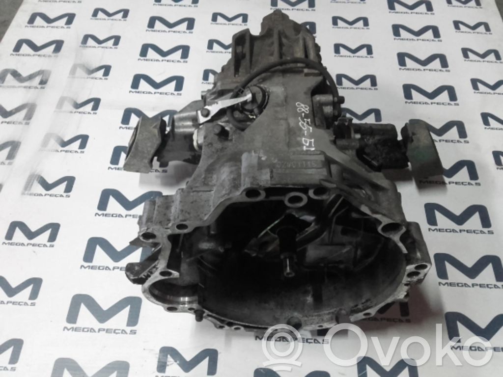 Audi A6 S6 C4 4A Mechaninė 5 pavarų dėžė 