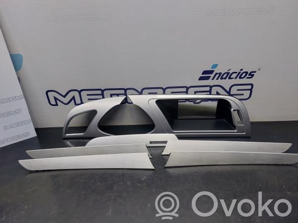 Audi A4 S4 B8 8K Muotolista 