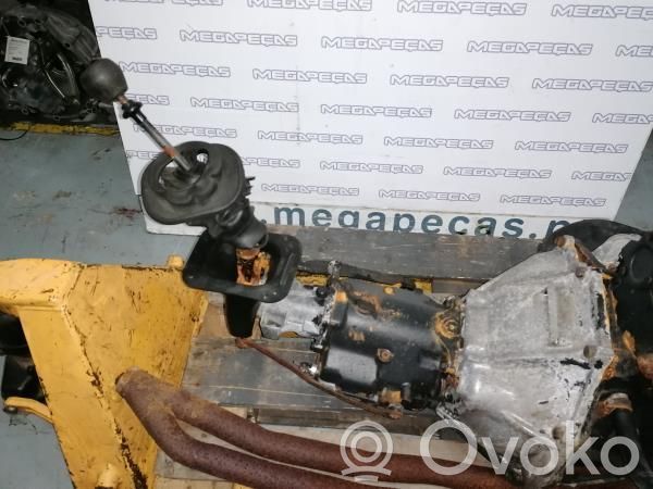 Boîte de vitesses manuelle à 5 vitesses   90088384,4VEL