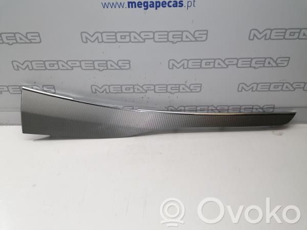 Volvo XC90 Aizmugurē durvju dekoratīvā apdare (moldings) 