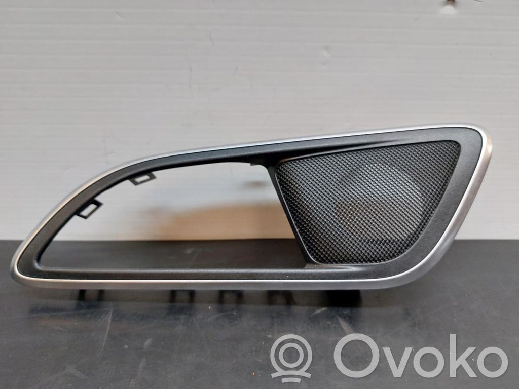 Mercedes-Benz A W176 Rivestimento portiera posteriore (modanatura) 