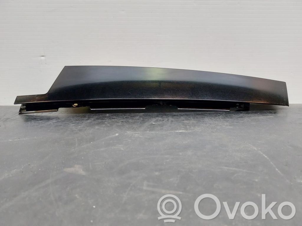 Porsche Cayenne (92A) Etuoven lista (muoto)