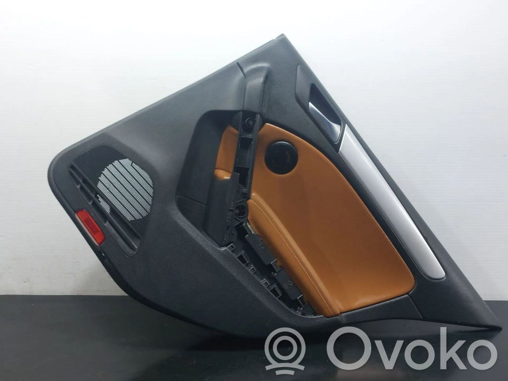 Volkswagen Golf VI Moldura del tarjetero de la puerta trasera 