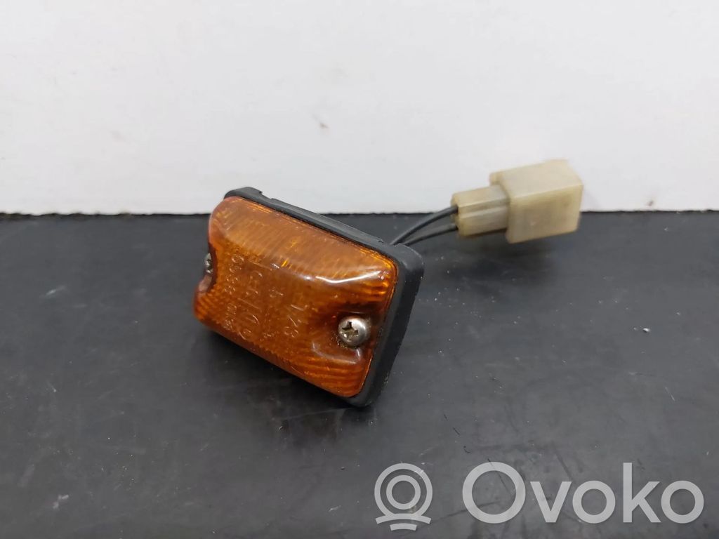 Toyota Corolla E80 Blinker vorne Stoßstange 