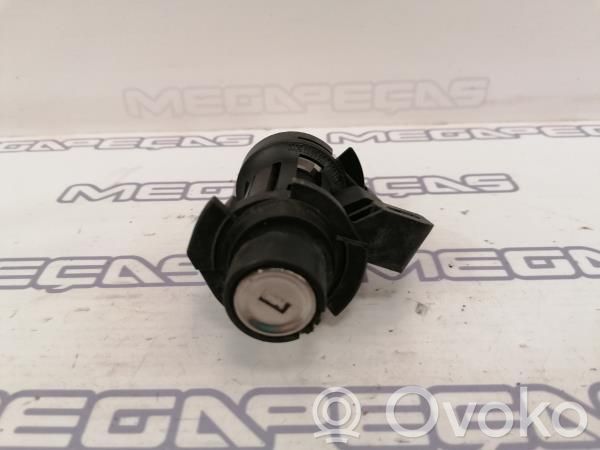 Mercedes-Benz C W204 Blocco chiusura del portellone