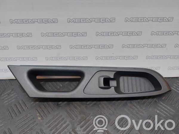 Etuoven lista (muoto)   AV11R240A40ACW