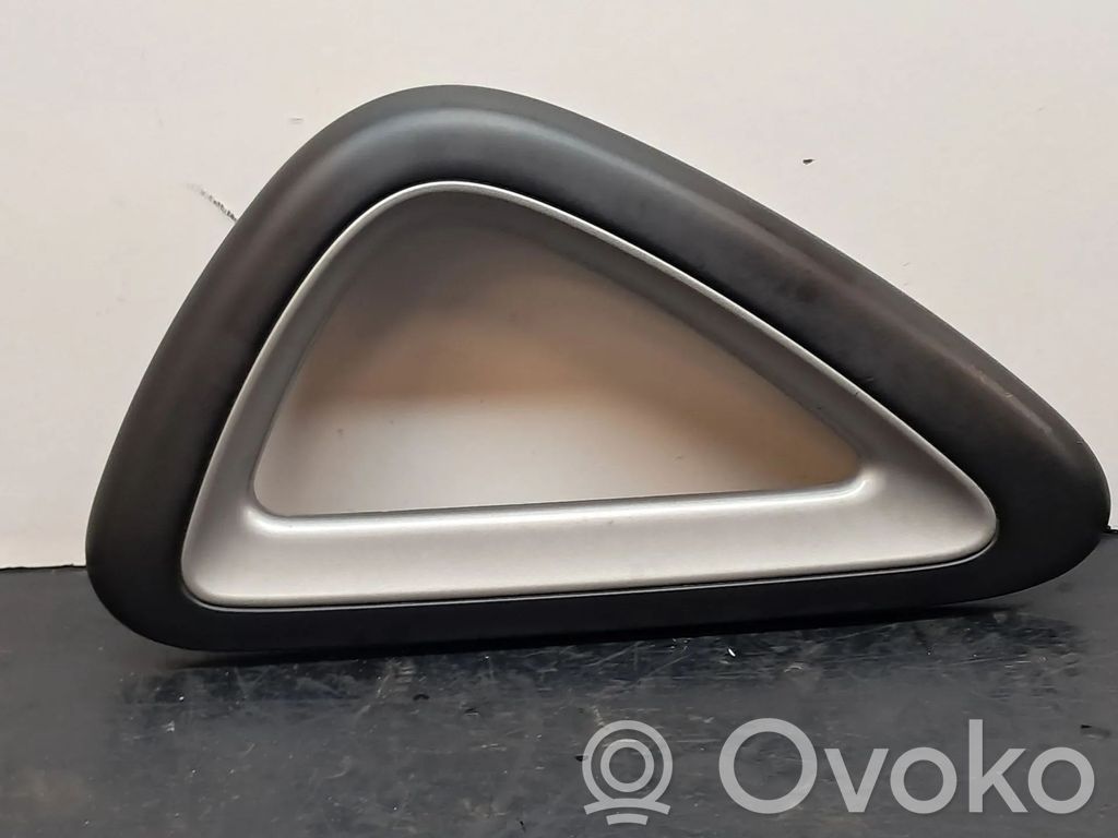 Volkswagen Scirocco Moulure de porte avant 