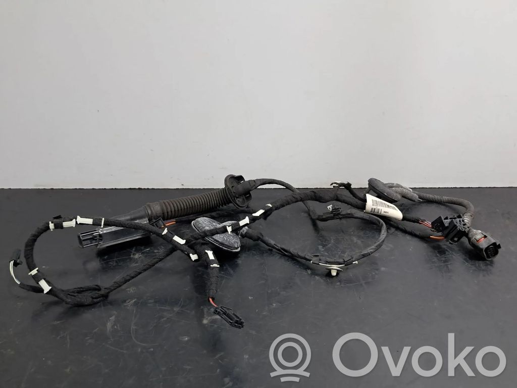 Otros cableados   8R0971687R,PORTATRASDIREITA