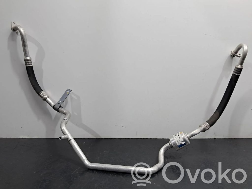 Peugeot 208 I Ilmastointilaitteen putki (A/C) 
