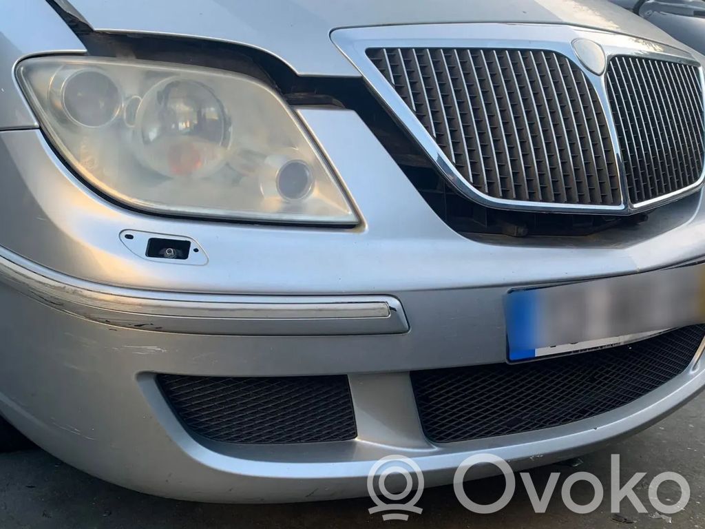 Lancia Phedra Parachoques delantero 