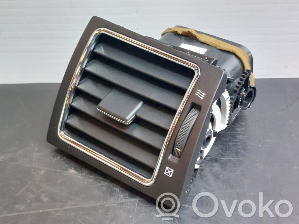 Toyota Avensis T270 Grilă ventilație centrală 
