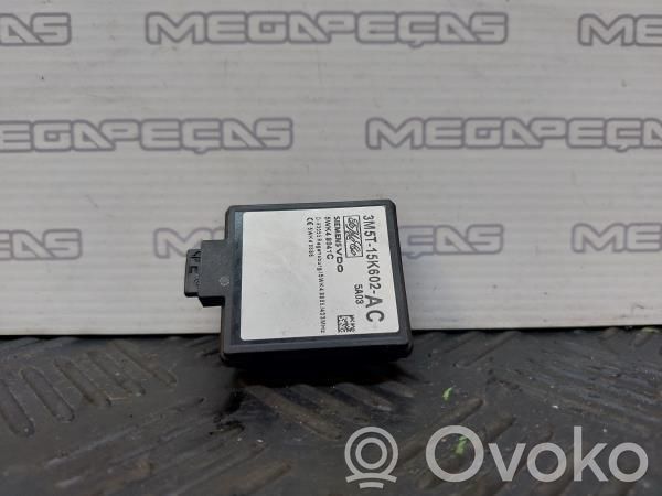 Antenos stiprintuvas   3M5T15K602AC,3M5T15K602AC,5WK48941C
