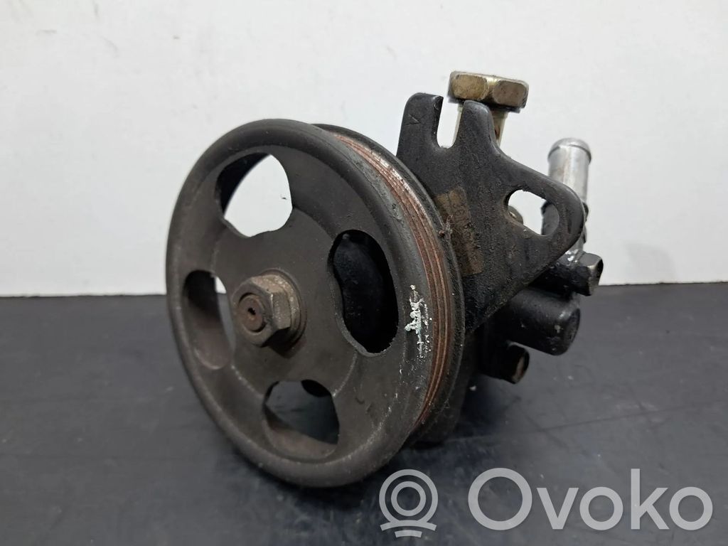 Ohjaustehostimen pumppu   4911052Y00,4911052Y00