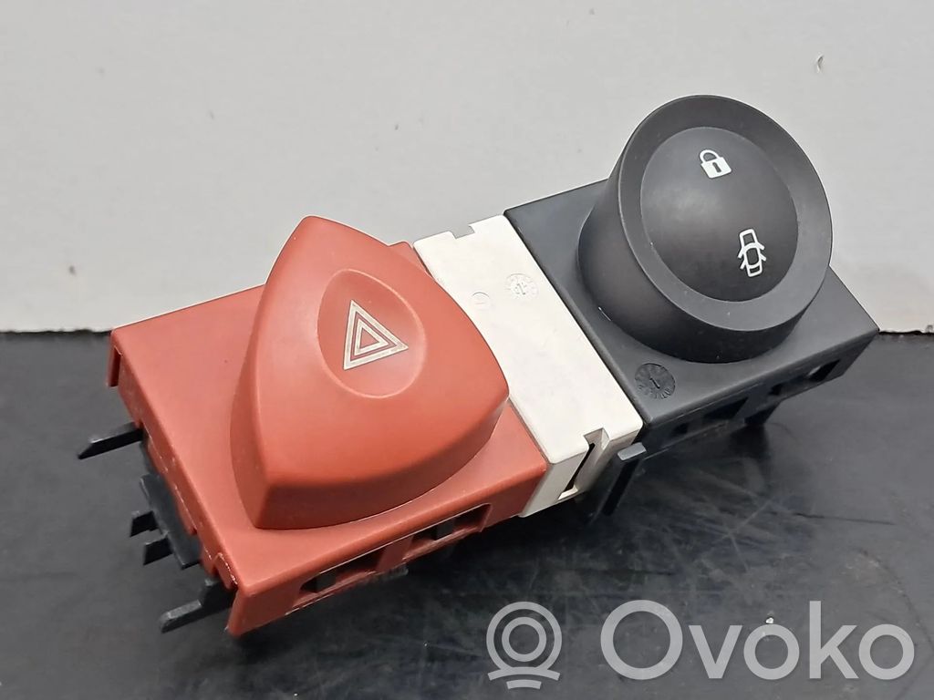 Botón interruptor de luz de peligro   8200407415,8200095493,8200107808,8200407416
