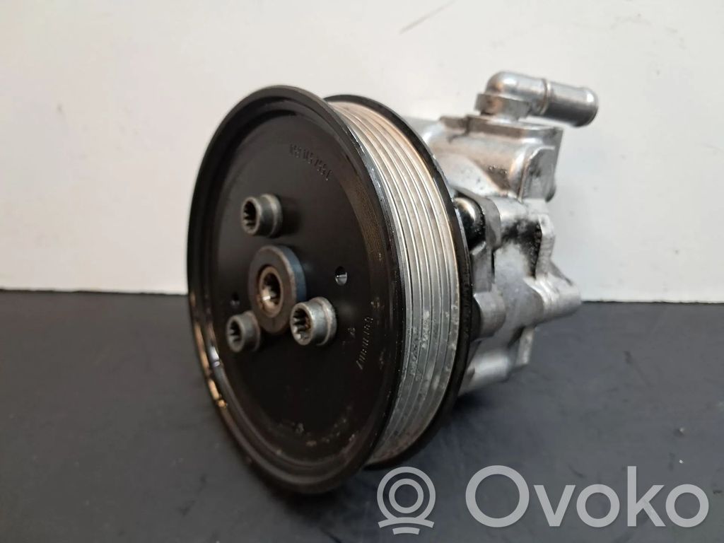 Audi RS4 B8 Power steering pump 