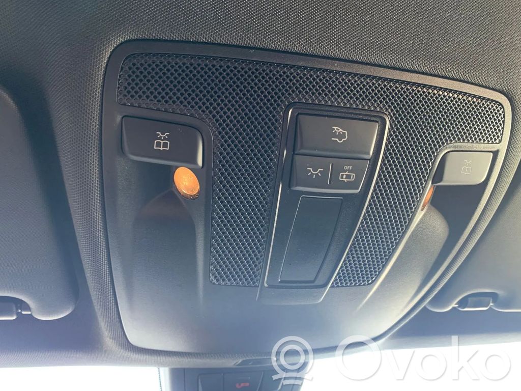 Mercedes-Benz A W176 Rivestimento della console di illuminazione installata sul rivestimento del tetto