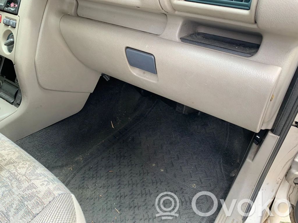 Land Rover Freelander Daiktadėžė 