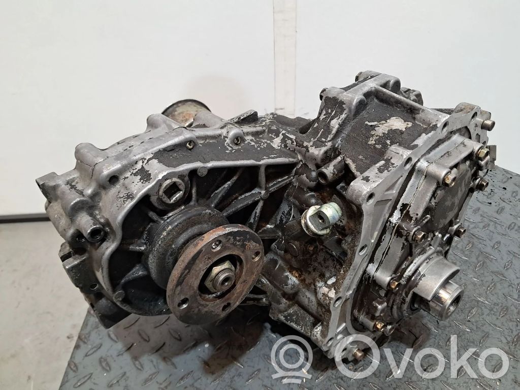 Nissan Terrano Skrzynia rozdzielcza / Reduktor 