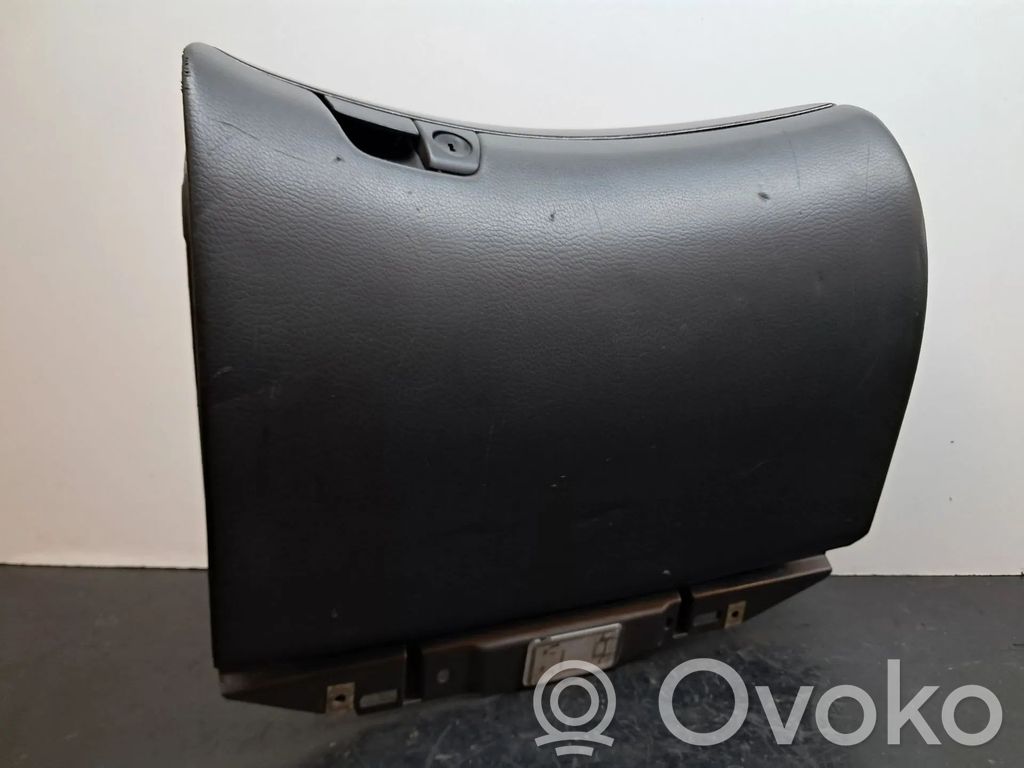 Guantera   8650374