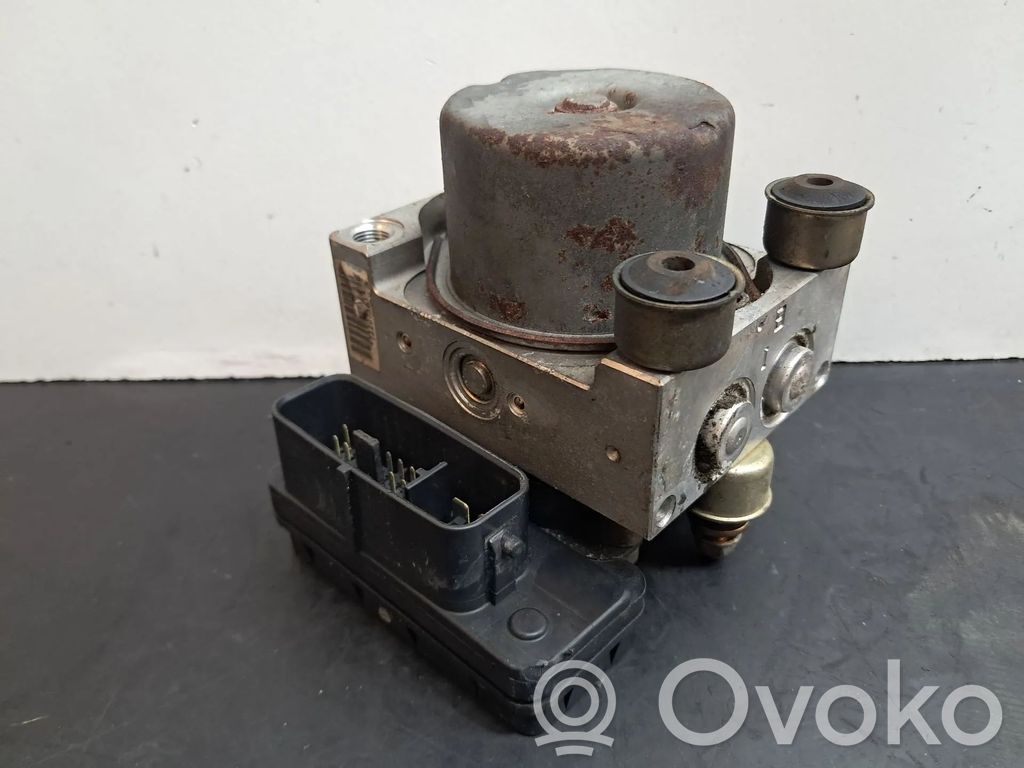 Mazda 323 ABS bloks 