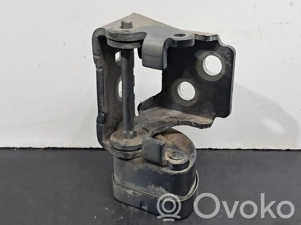 Citroen C5 Front door upper hinge 
