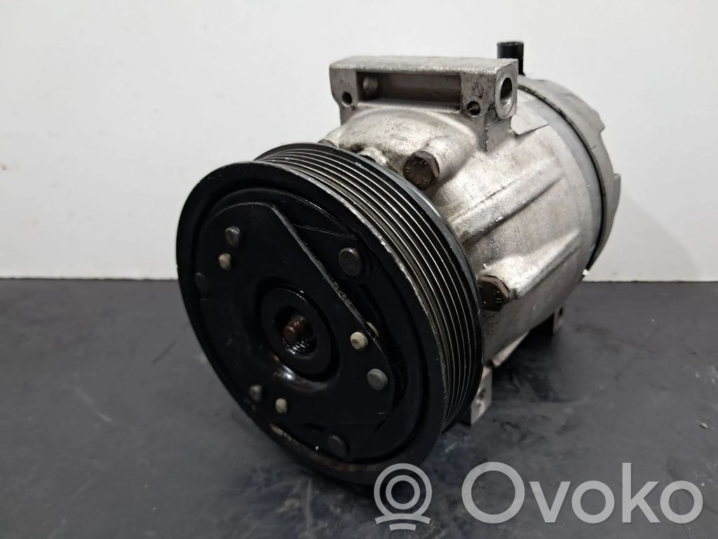 Renault Laguna I Air conditioning (A/C) compressor (pump) 