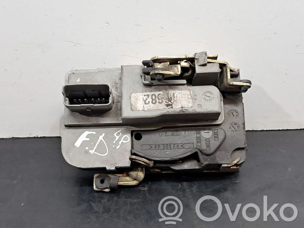 Etuoven lukko   9136S7