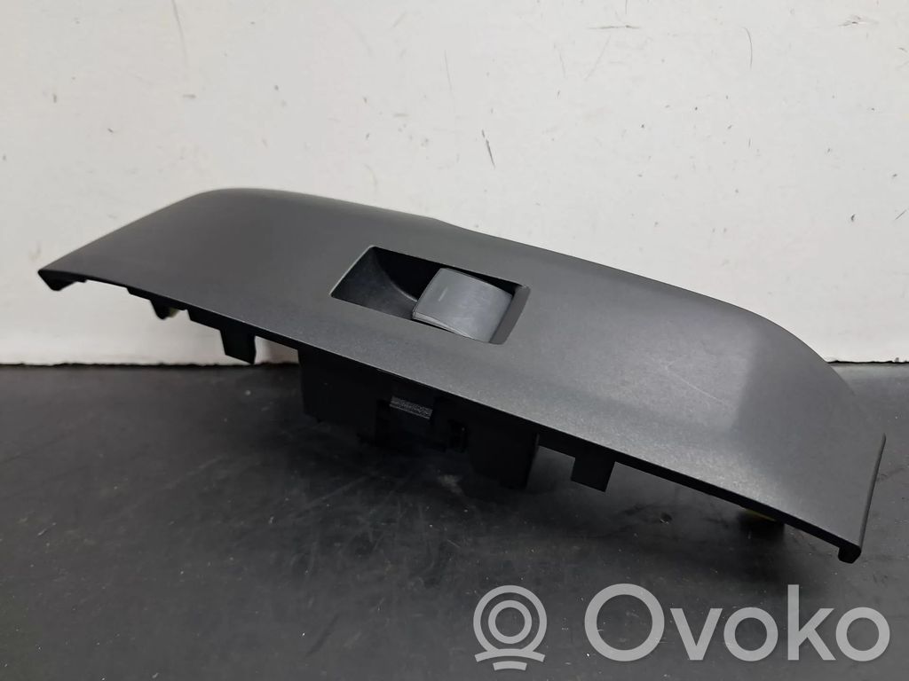 Lexus NX Electric window control switch 