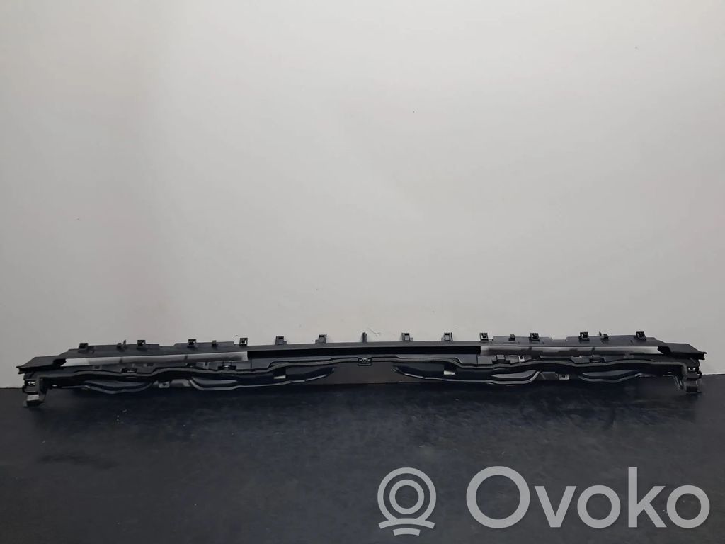 Tesla Model Y Base (soporte) 