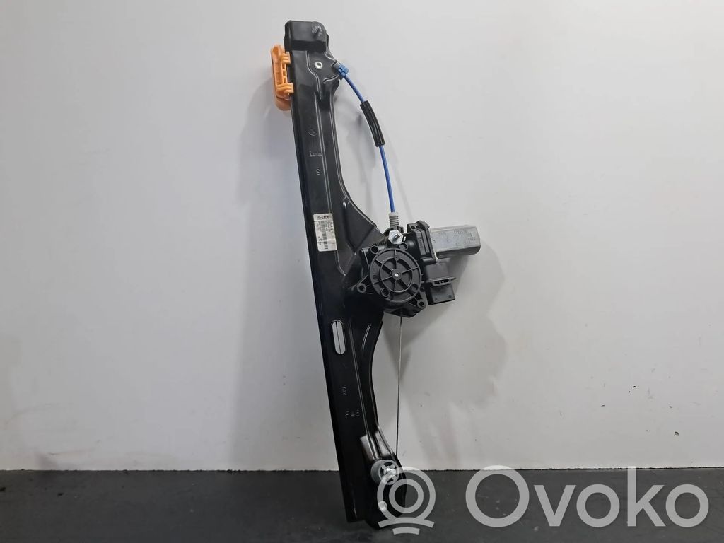 BMW 2 F46 Mechanizm podnoszenia szyby przedniej bez silnika 