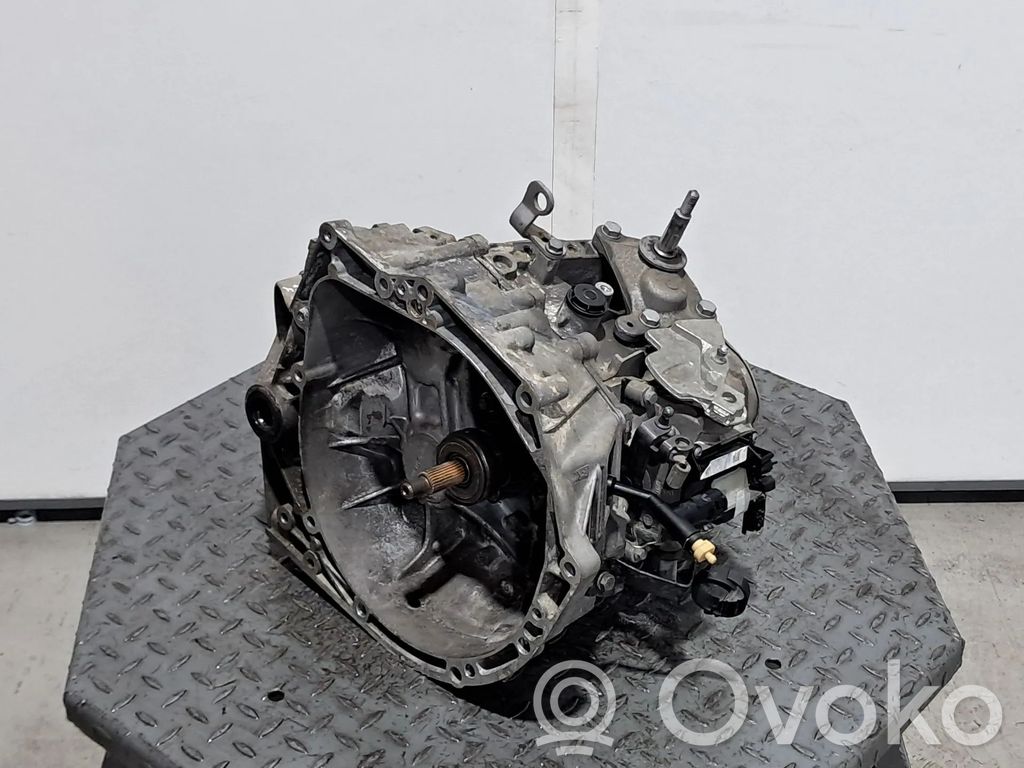 Citroen C4 II Manuaalinen 5-portainen vaihdelaatikko 