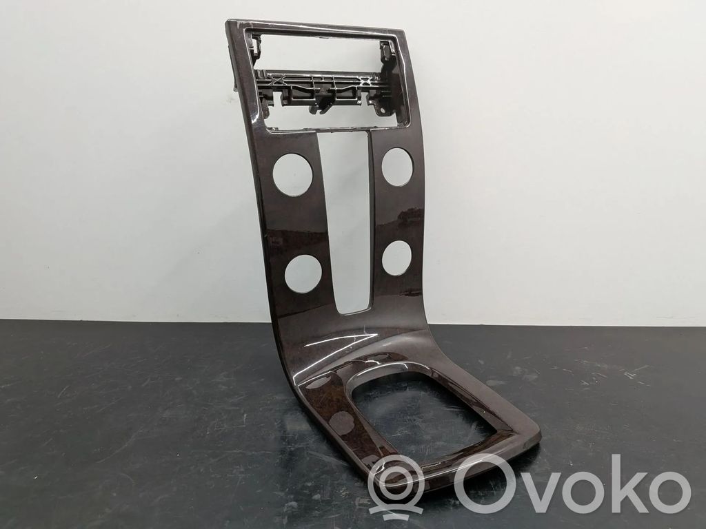 Volvo V50 Mascherina unità principale autoradio/GPS 