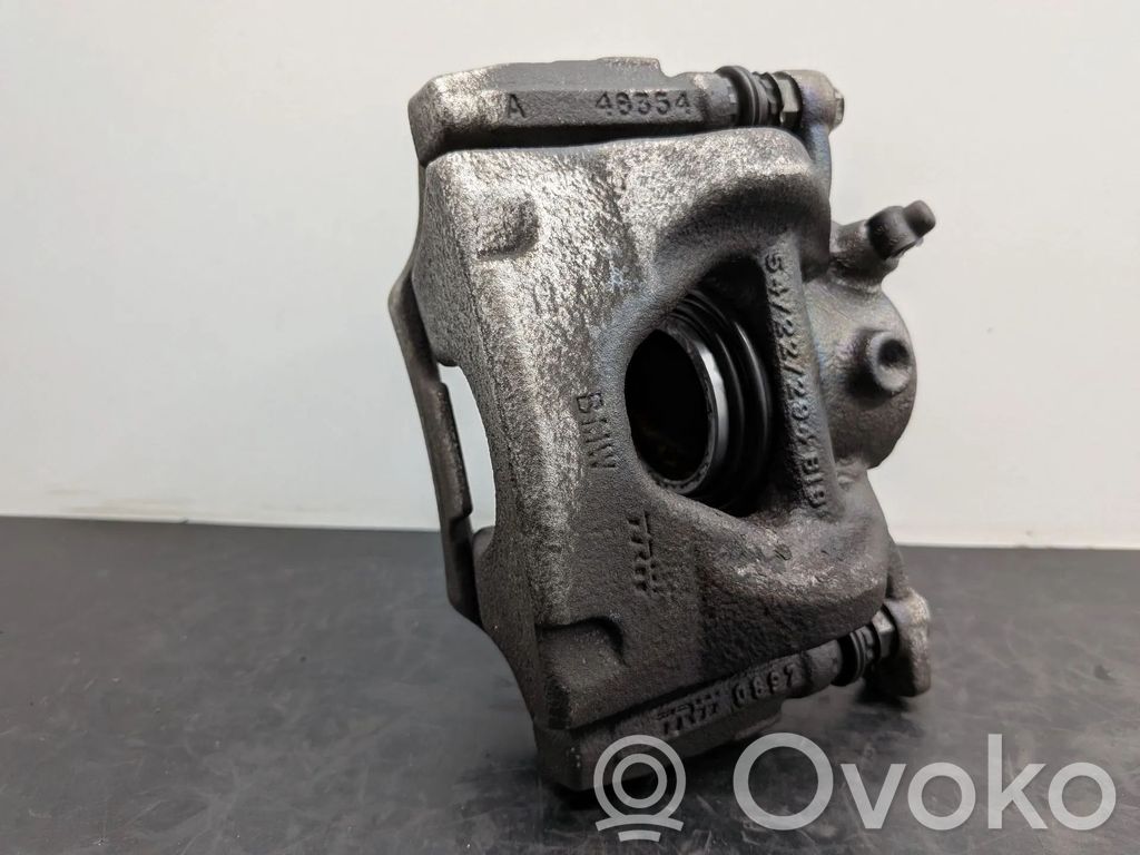 BMW 2 F46 Pinza del freno anteriore 