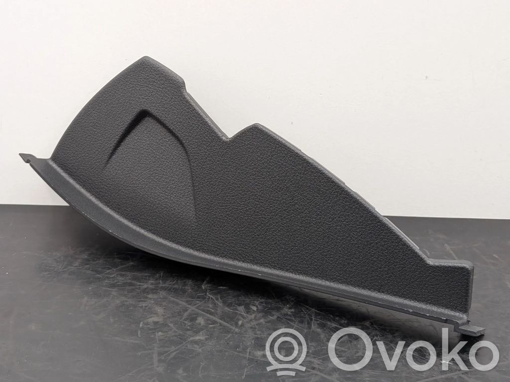 BMW 2 F46 Alte piese de interior 