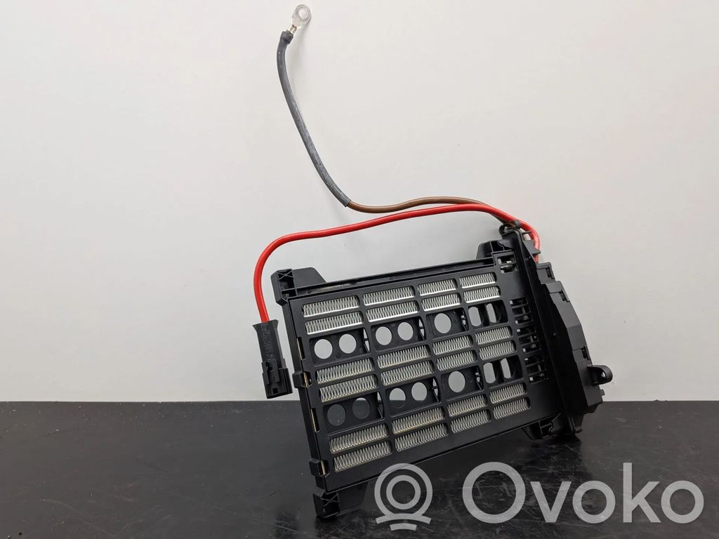 BMW 2 F46 Relè ventola riscaldamento 