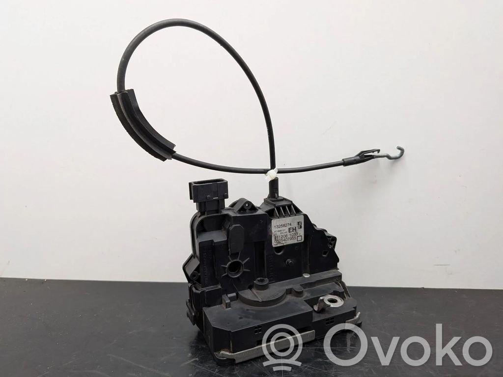 Opel Corsa D Etuoven lukko 