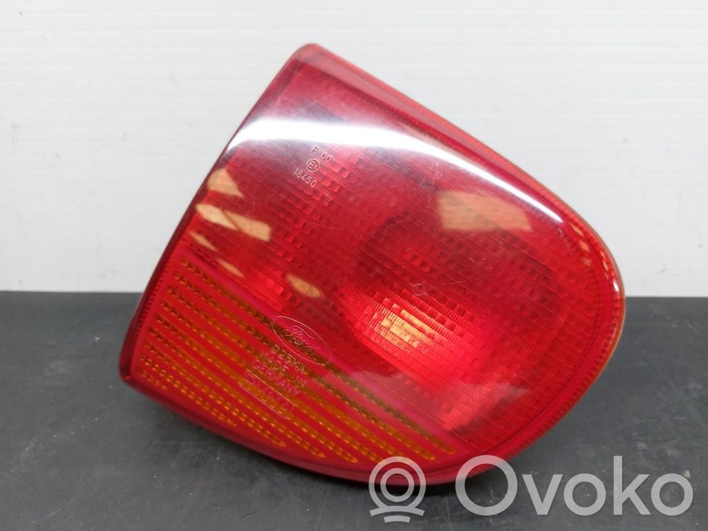 Tailgate rear/tail lights   93AG15K258