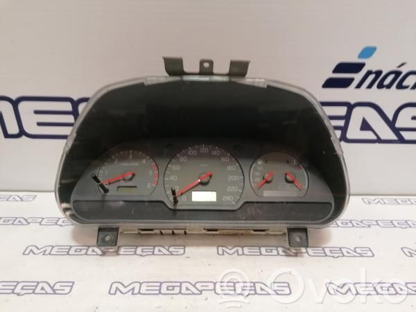 Volvo S40, V40 Spidometrs (instrumentu panelī) 