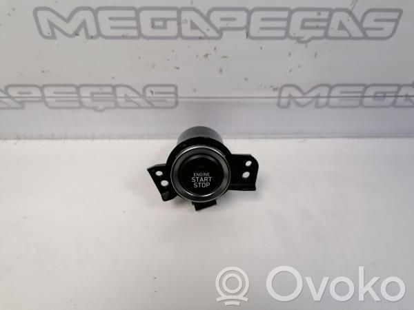 Hyundai i30 Moottorin start-stop-painike/kytkin 