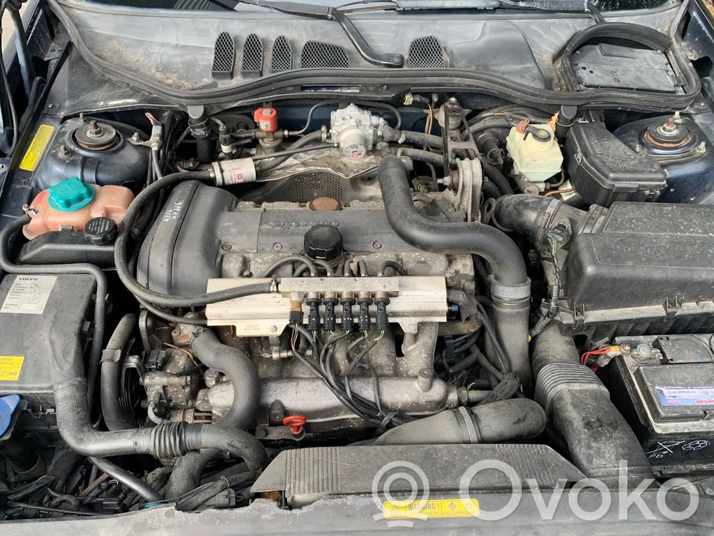 Motor   B5204T4