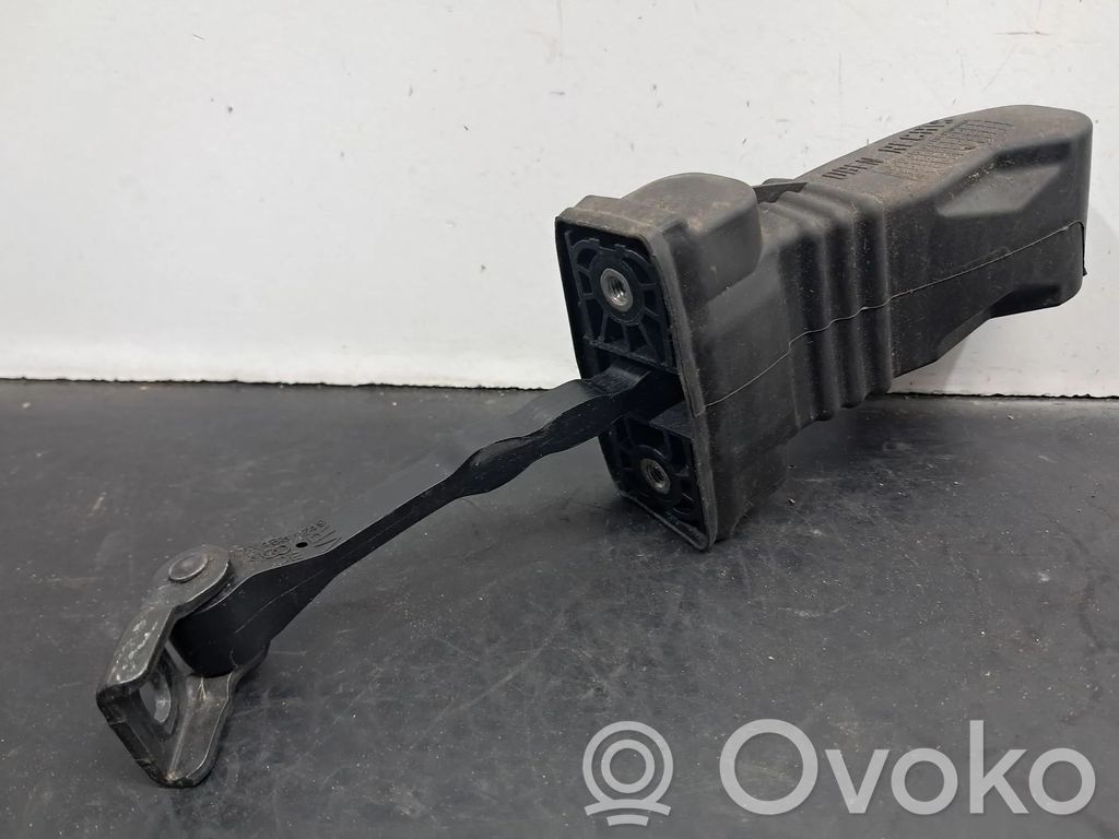 Audi A1 Etuoven pidätin 
