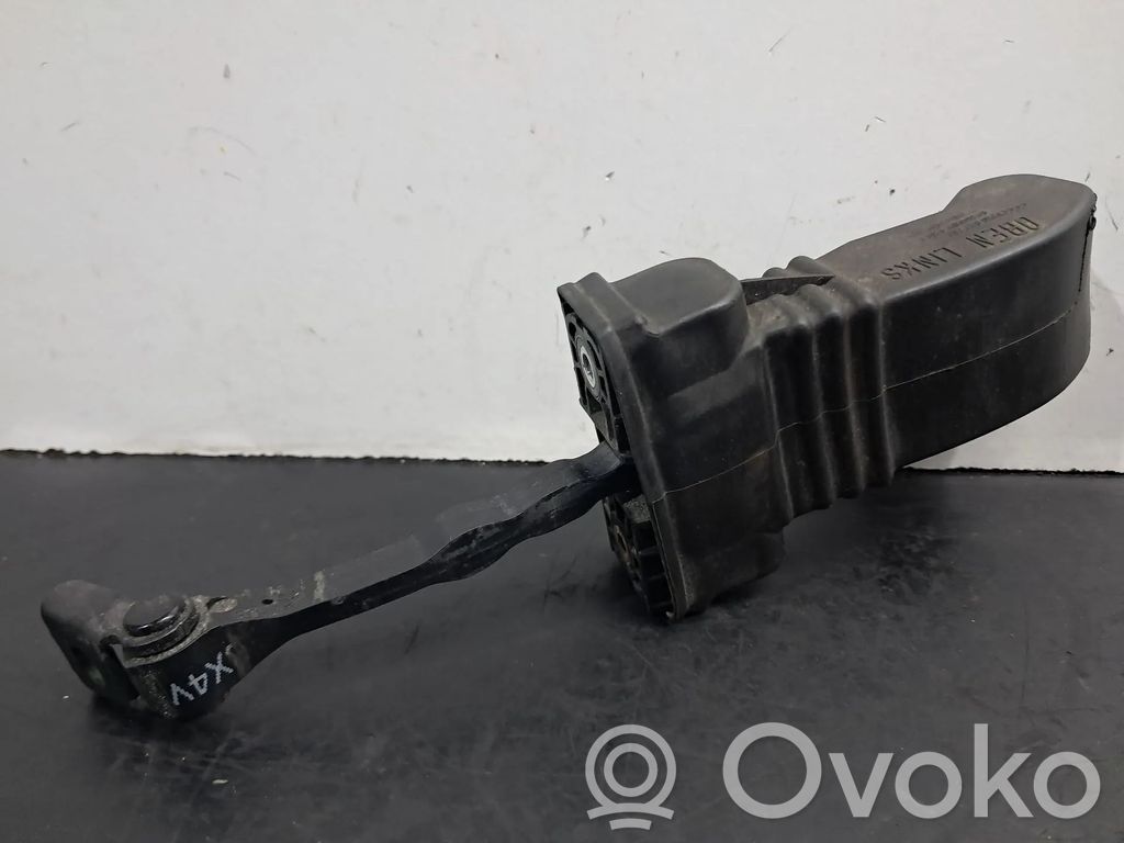 Audi A1 Etuoven pidätin 