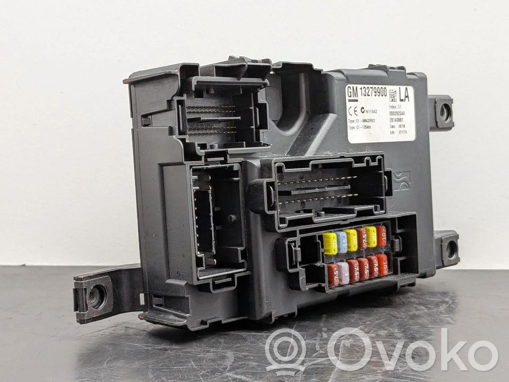 Opel Corsa D SAM control unit 