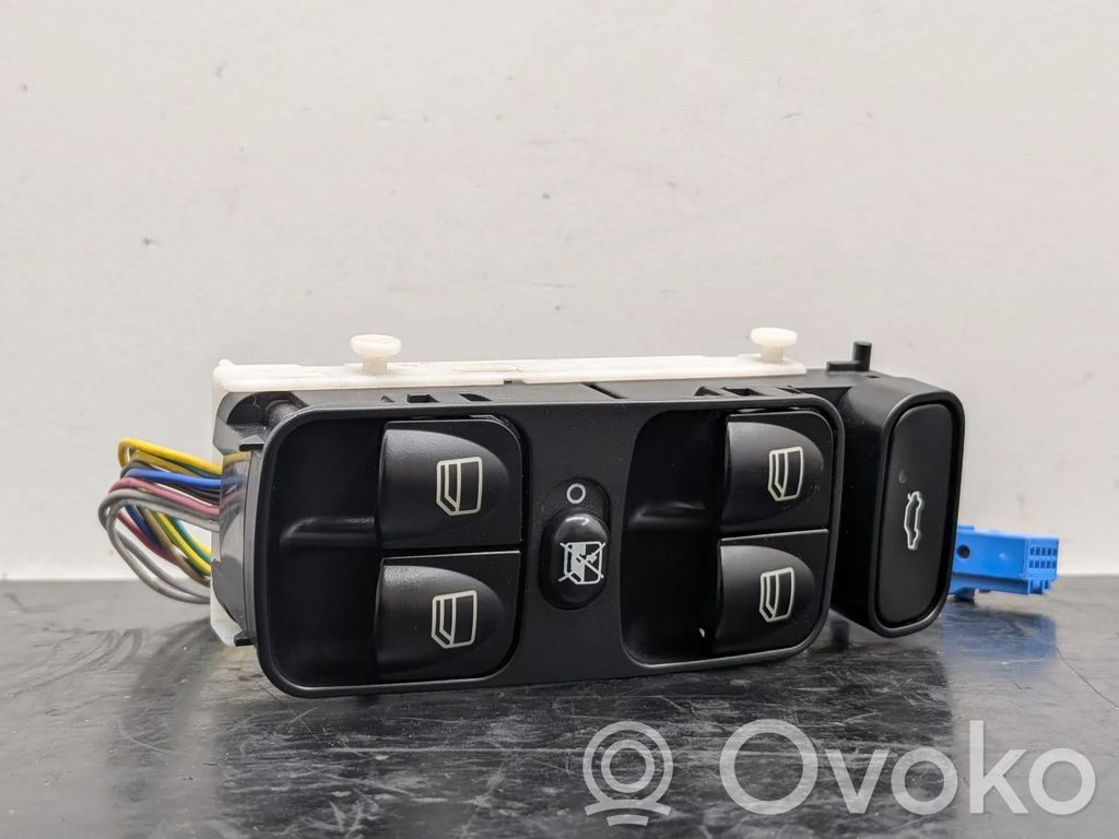 Mercedes-Benz C W203 Comutator comandă geamuri electrice 