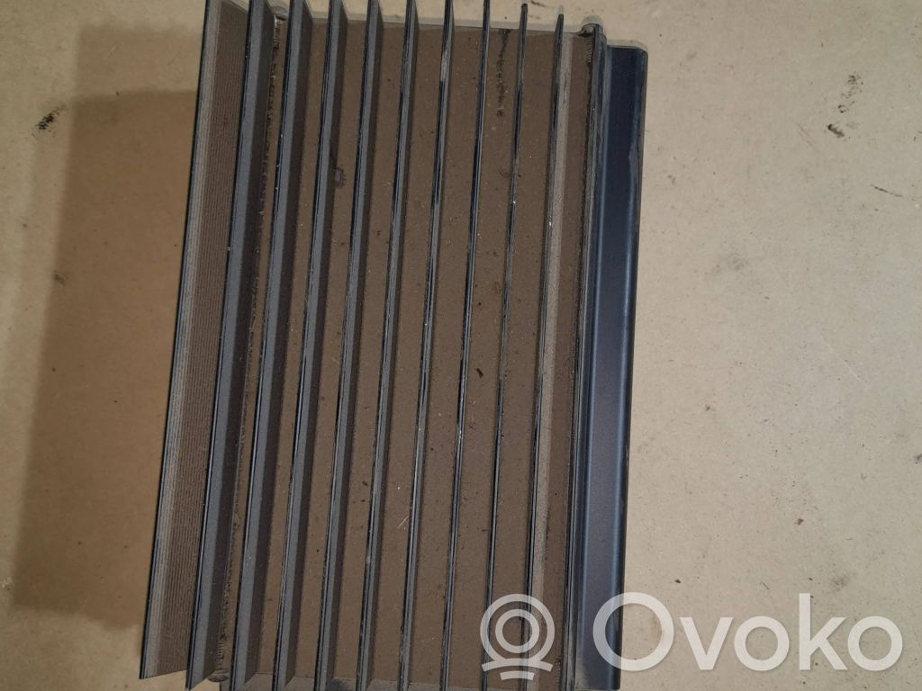 Audi A8 S8 D2 4D Garso stiprintuvas 