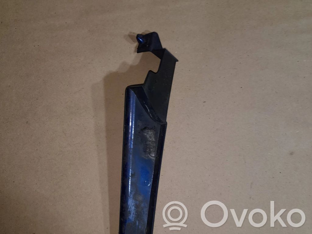 Opel Astra H Panel wykończeniowy błotnika 